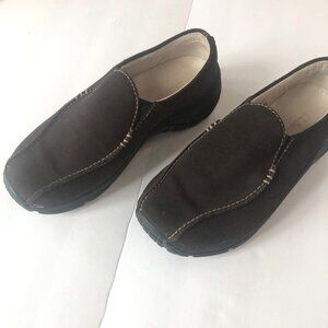 LL Bean Womens  Solid Comfort shoes - Chocolate Brown - size 6